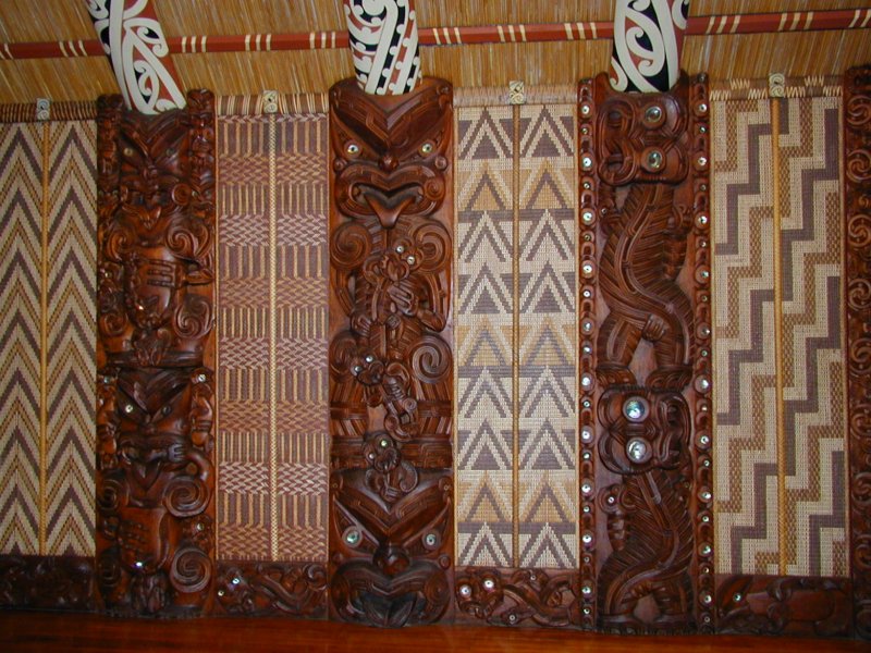 [Te Whare Whakairo]
